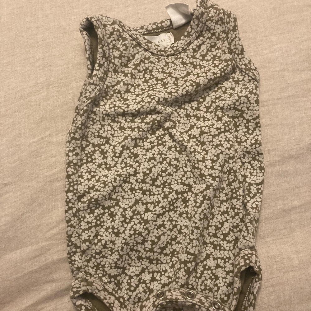 Like new Jamie Kay onesie
